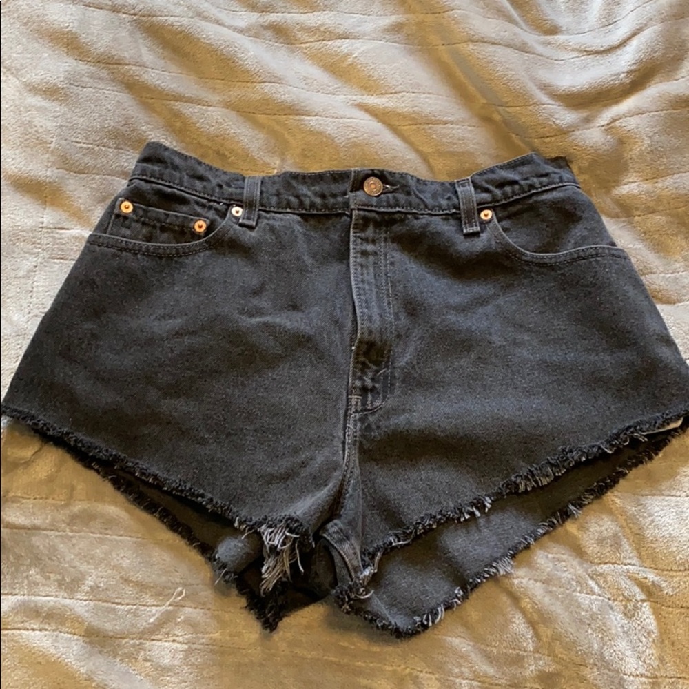 Black Levi’s Jean Shorts